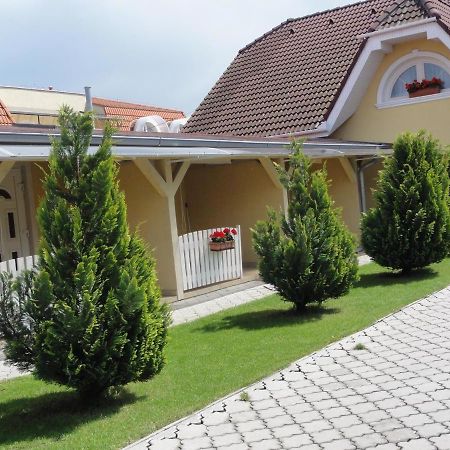 Apartmany Usmev Veľký Meder Exterior foto
