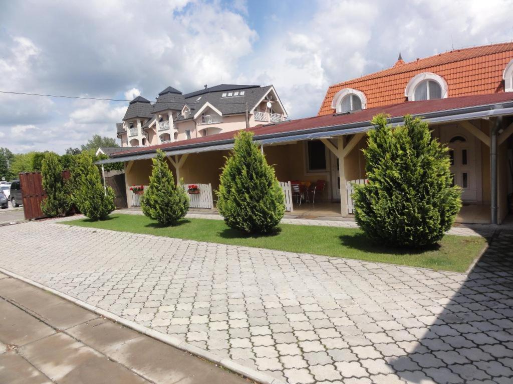 Apartmany Usmev Veľký Meder Exterior foto